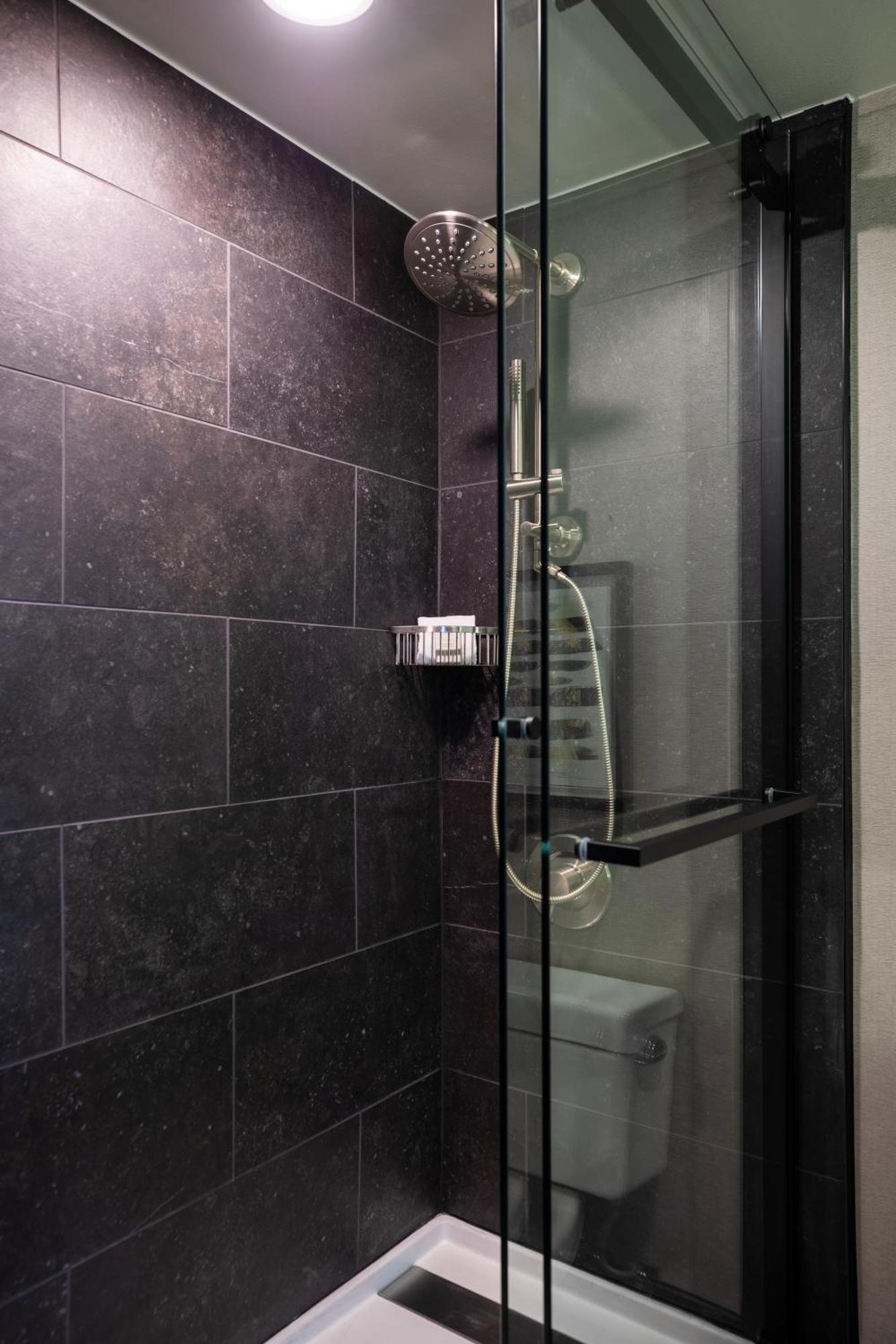 Renaissance Chicago North Shore Hotel Нортбрук Экстерьер фото
