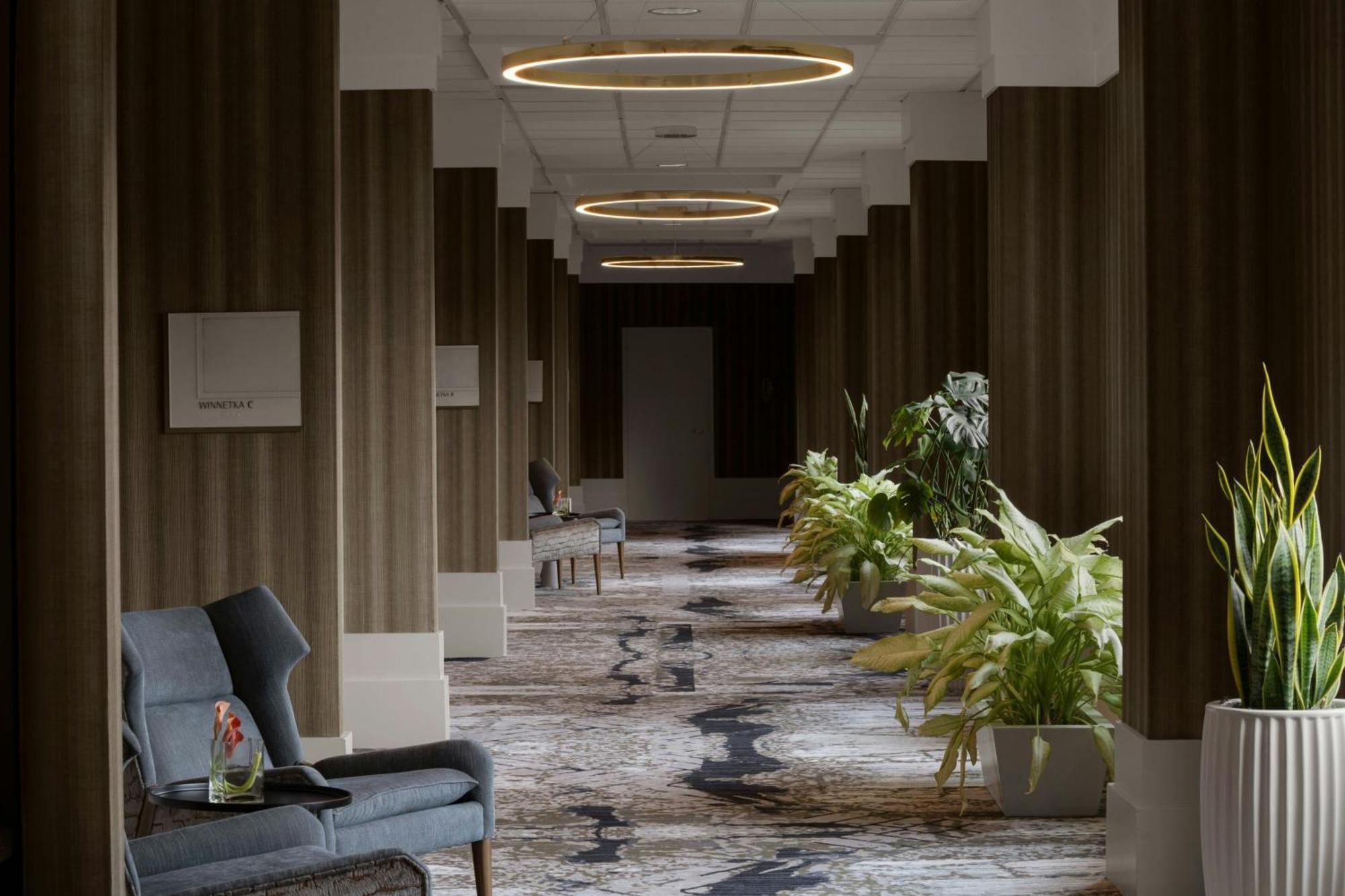 Renaissance Chicago North Shore Hotel Нортбрук Экстерьер фото