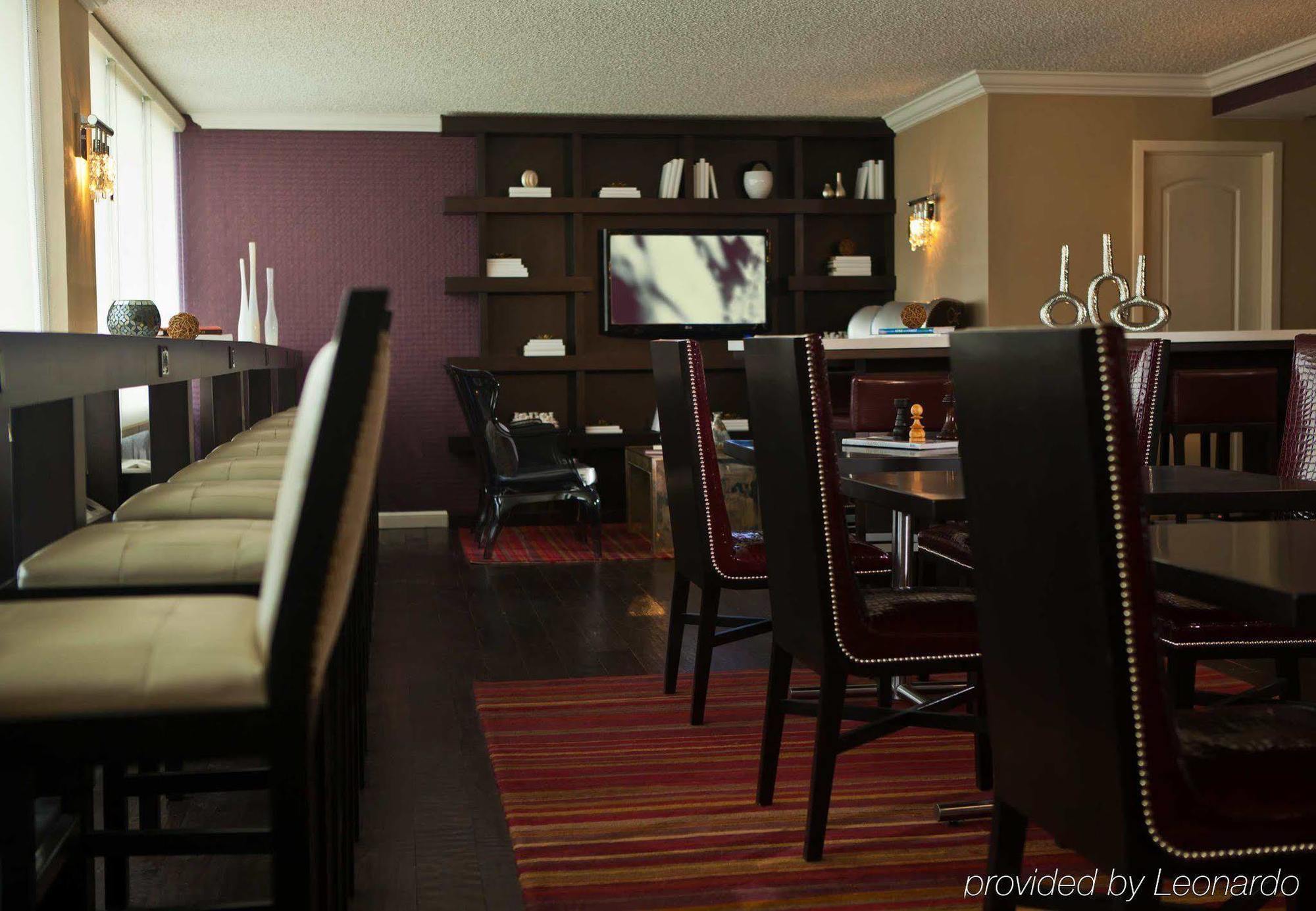 Renaissance Chicago North Shore Hotel Нортбрук Экстерьер фото