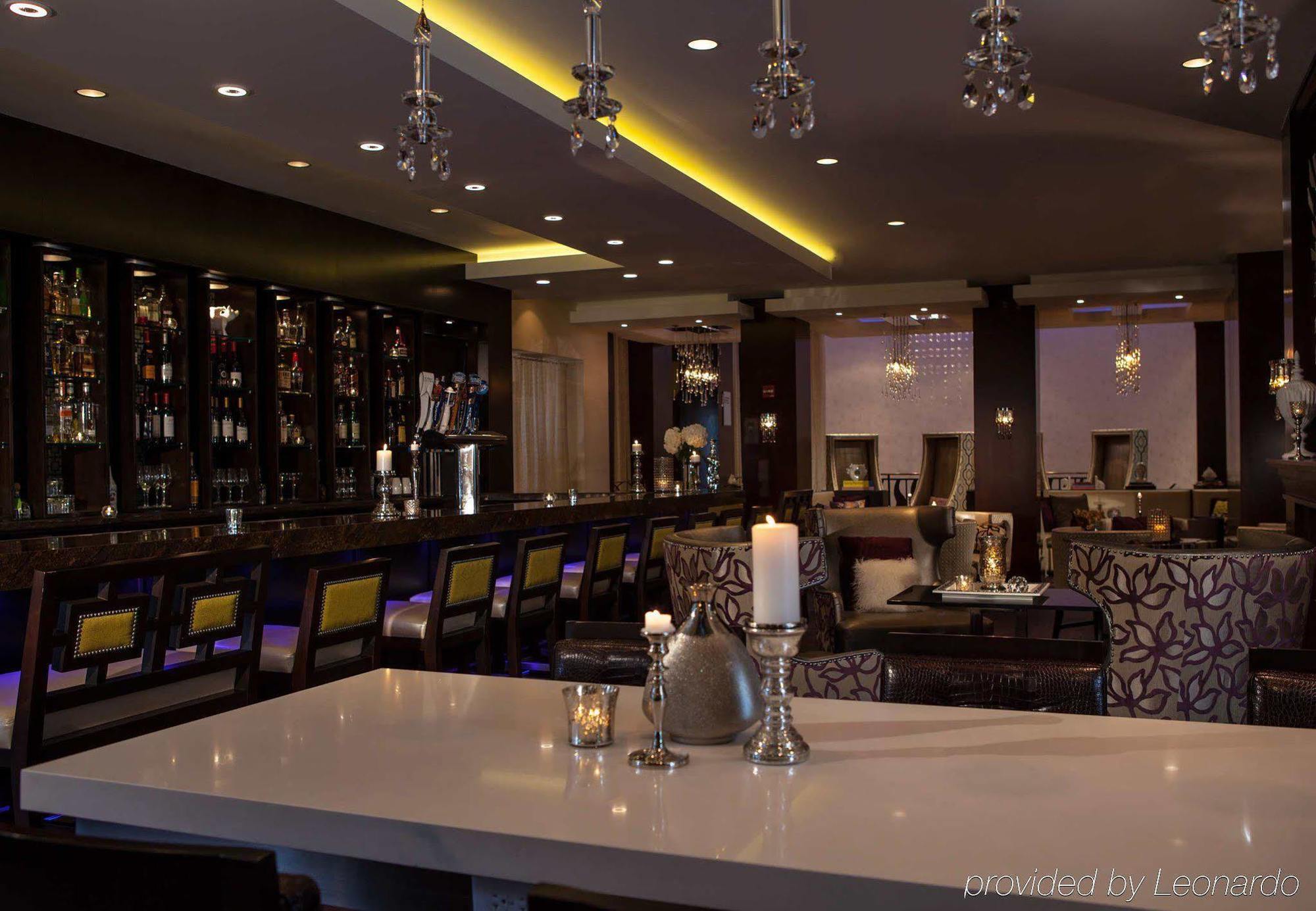 Renaissance Chicago North Shore Hotel Нортбрук Экстерьер фото