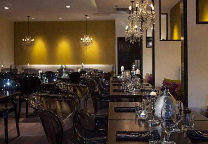 Renaissance Chicago North Shore Hotel Нортбрук Экстерьер фото
